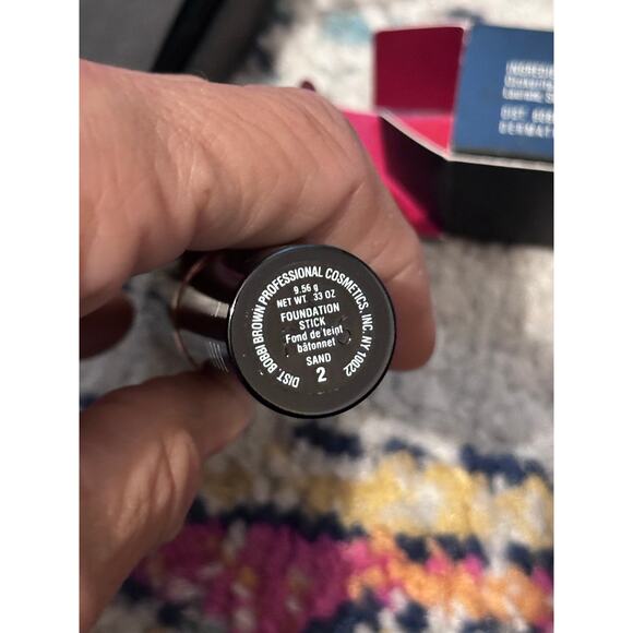 BOBBI BROWN ESSENTIALS FOUNDATION STICK SAND 2 - FULL SIZE BOXED - Picture 4 of 6